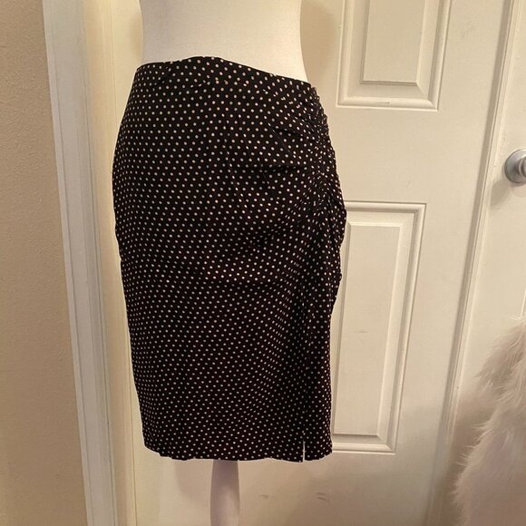 Ann Taylor Navy polka dotted pencil skirt with side flare - Picture 1 of 3
